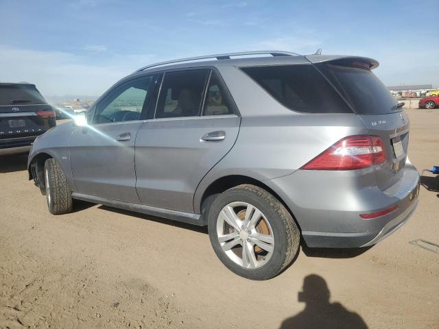 4JGDA5HB1CA011813 - 2012 MERCEDES-BENZ ML 350 4MATIC GRAY photo 2