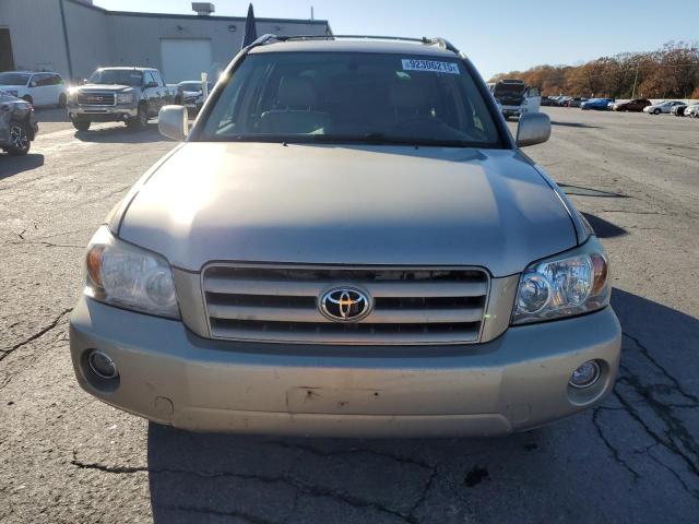 JTEDP21AX40010813 - 2004 TOYOTA HIGHLANDER BASE Dorado foto 5