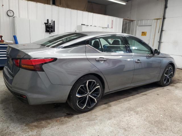1N4BL4CV0PN321635 - 2023 NISSAN ALTIMA SR 灰色 照片 3