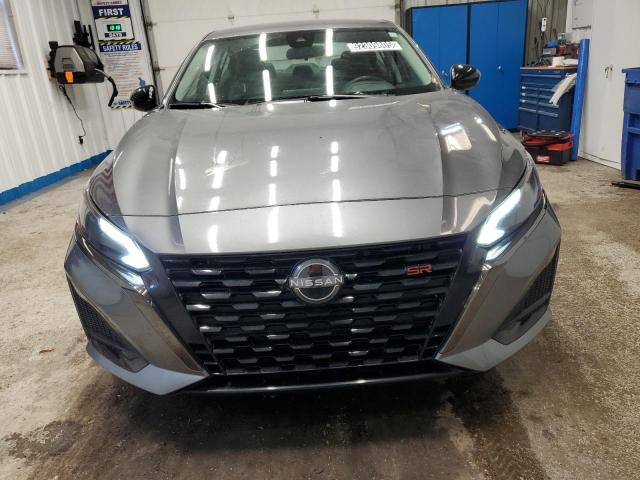 1N4BL4CV0PN321635 - 2023 NISSAN ALTIMA SR 灰色 照片 5