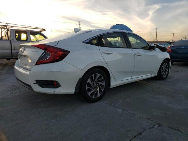 2HGFC2F70JH571844 - 2018 HONDA CIVIC EX თეთრი ფოტო 3