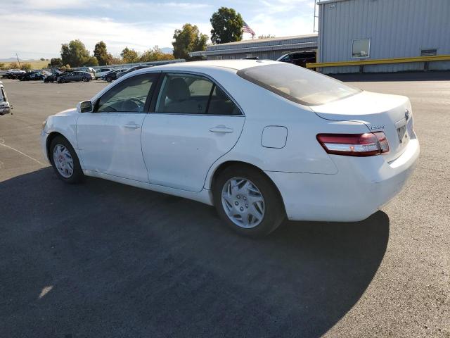4T1BF3EK8AU576606 - 2010 TOYOTA CAMRY BASE თეთრი ფოტო 2