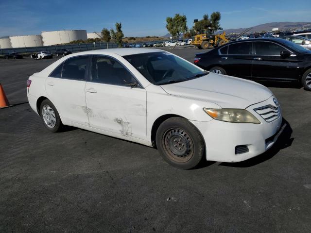4T1BF3EK8AU576606 - 2010 TOYOTA CAMRY BASE თეთრი ფოტო 4