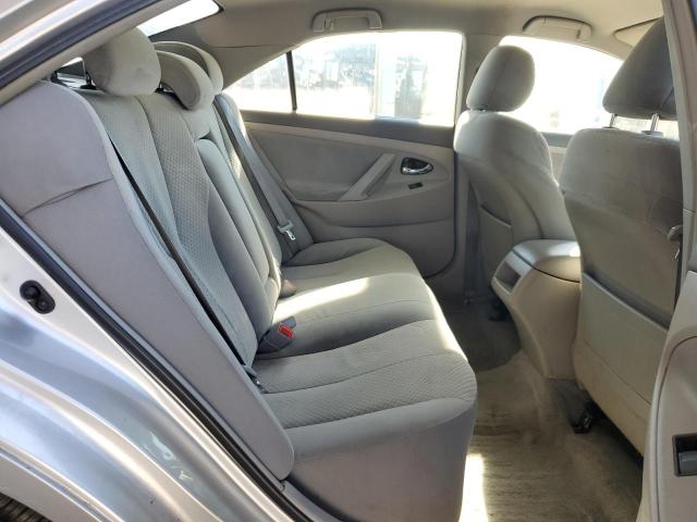 4T4BE46K39R049128 - 2009 TOYOTA CAMRY BASE SILVER photo 10