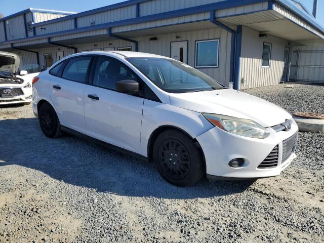1FADP3E23EL282672 - 2014 FORD FOCUS S WHITE photo 4