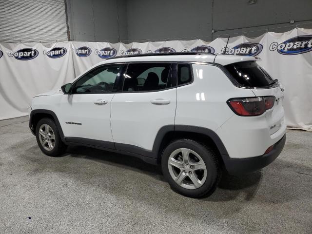 3C4NJDBN0PT562108 - 2023 JEEP COMPASS LATITUDE თეთრი ფოტო 2