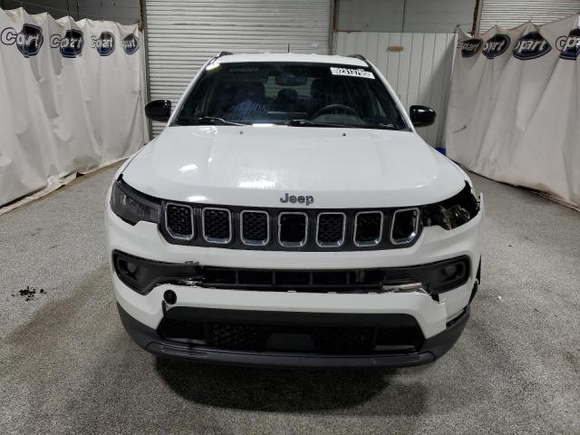 3C4NJDBN0PT562108 - 2023 JEEP COMPASS LATITUDE თეთრი ფოტო 5