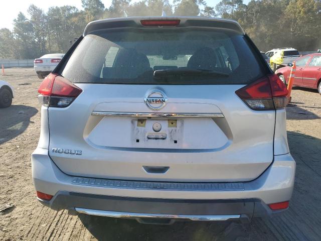 KNMAT2MT1JP621655 - 2018 NISSAN ROGUE S SILVER photo 6