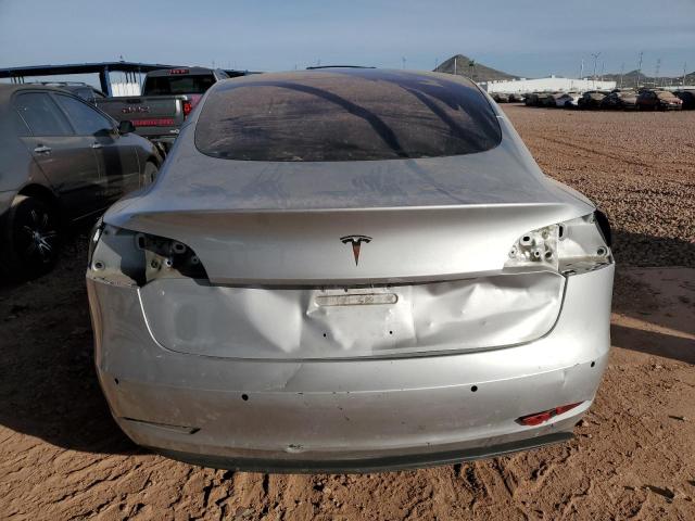 5YJ3E1EA4JF048688 - 2018 TESLA MODEL 3 SILVER photo 6