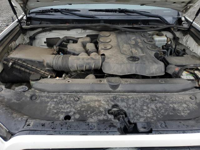 JTEBU5JR5B5035397 - 2011 TOYOTA 4RUNNER SR5 WHITE photo 12