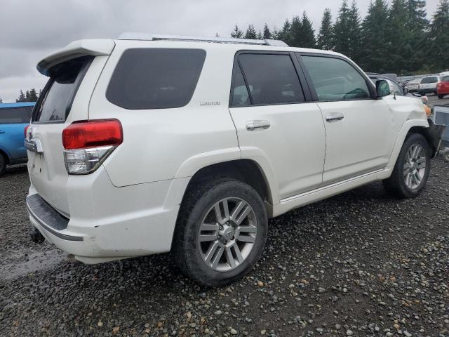 JTEBU5JR5B5035397 - 2011 TOYOTA 4RUNNER SR5 WHITE photo 3