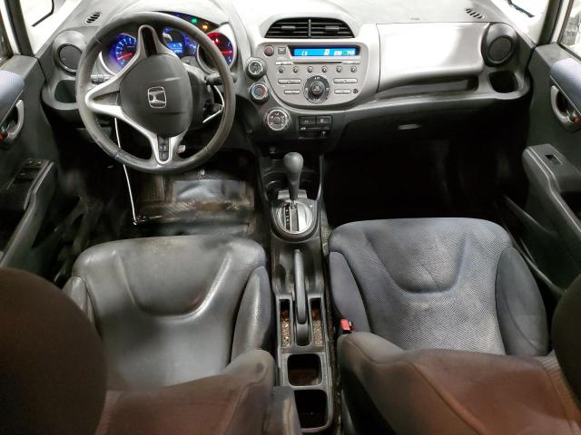 JHMGE8H40AC027686 - 2010 HONDA FIT SPORT WHITE photo 8