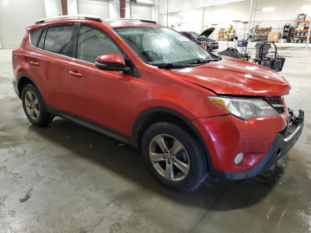 JTMRFREV5FD133353 - 2015 TOYOTA RAV4 XLE أحمر صورة 4