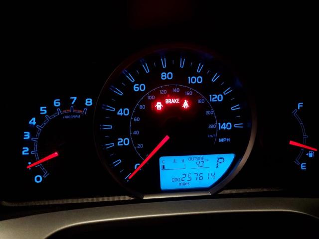 JTMRFREV5FD133353 - 2015 TOYOTA RAV4 XLE أحمر صورة 9