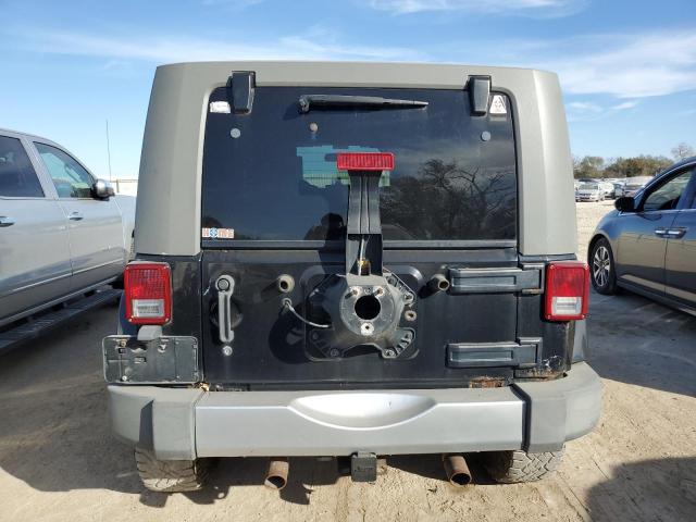 1J4GA591X8L524250 - 2008 JEEP WRANGLER U SAHARA BLACK photo 6