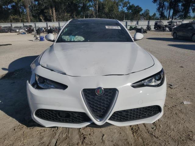 ZARFAMBN2M7641385 - 2021 ALFA ROMEO GIULIA TI Biały zdjęcie 5