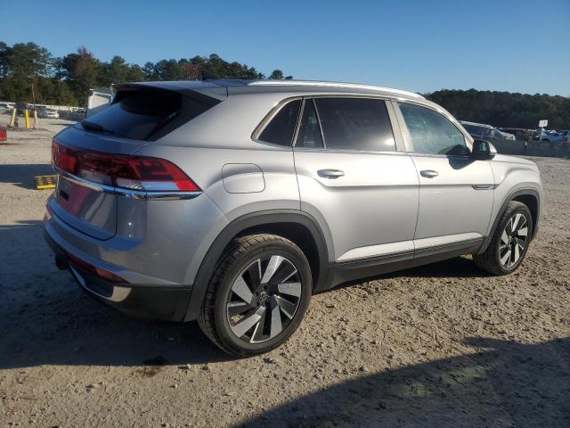 1V2WE2CA2RC219872 - 2024 VOLKSWAGEN ATLAS CROS SE Argent photo 3