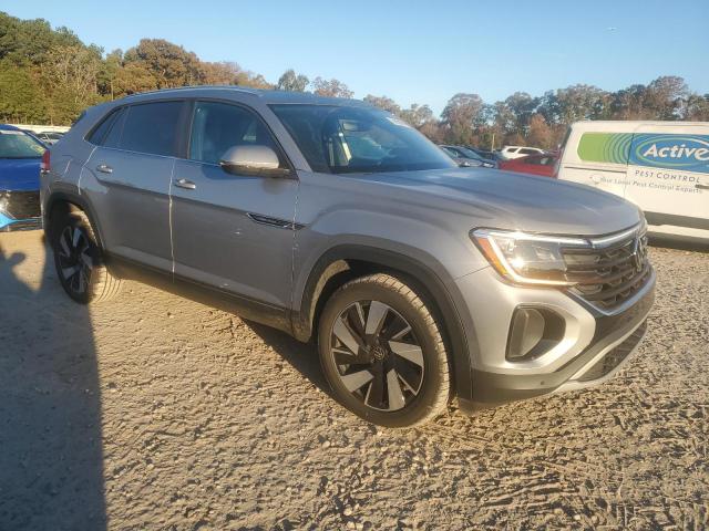 1V2WE2CA2RC219872 - 2024 VOLKSWAGEN ATLAS CROS SE Argent photo 4