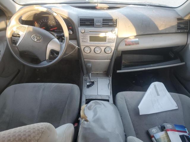 4T1BF3EK2BU153134 - 2011 TOYOTA CAMRY BASE SILVER photo 8