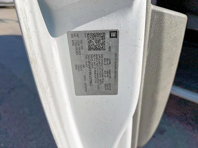 1GCWGAFP8K1370612 - 2019 CHEVROLET EXPRESS G2 WHITE photo 10