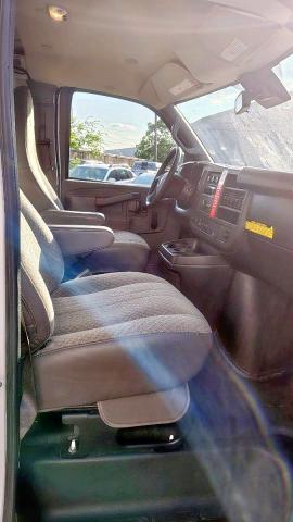 1GCWGAFP8K1370612 - 2019 CHEVROLET EXPRESS G2 WHITE photo 5