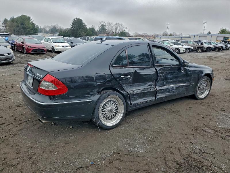 WDBUF87X48B274883 - 2008 MERCEDES-BENZ E 350 4MATIC BLACK photo 3
