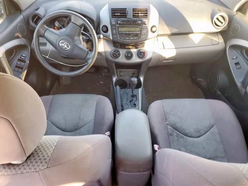 JTMZK33V565003899 - 2006 TOYOTA RAV4 GRAY photo 8