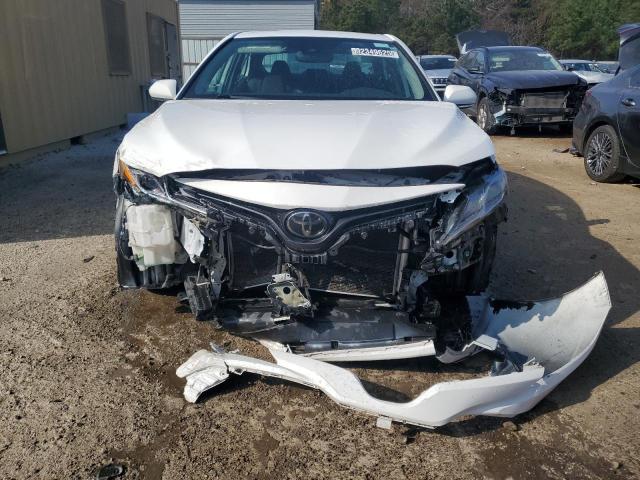 4T1L11AK0LU888872 - 2020 TOYOTA CAMRY LE WHITE photo 5