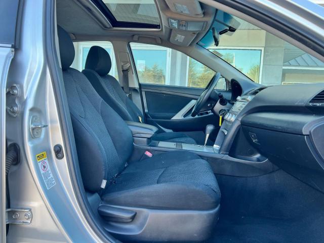 4T1BF3EKXBU6273 - 2011 TOYOTA CAMRY BASE فضي صورة 5