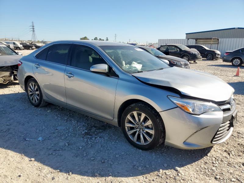 4T1BF1FK4HU677350 - 2017 TOYOTA CAMRY LE SILVER photo 4