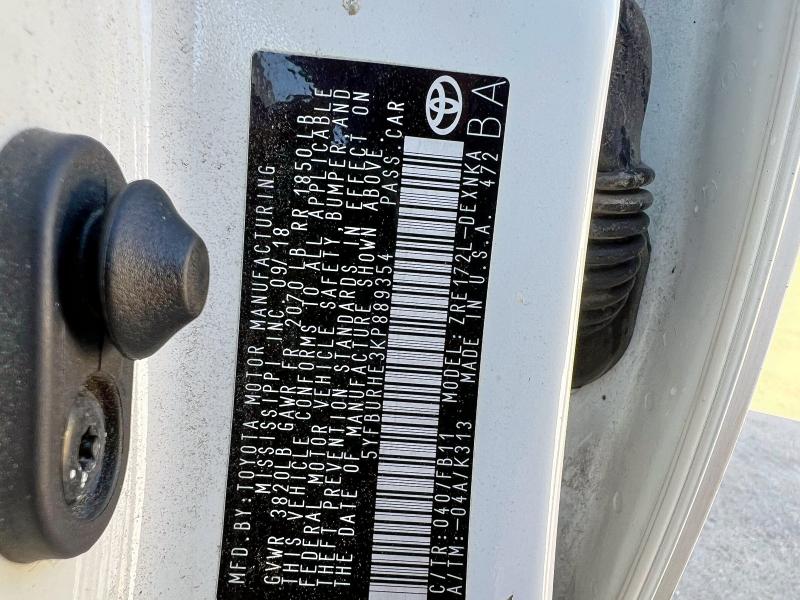 5YFBURHE3KP889354 - 2019 TOYOTA COROLLA L WHITE photo 10