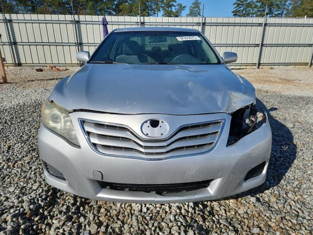 4T1BF3EK7BU670607 - 2011 TOYOTA CAMRY BASE SILVER photo 5