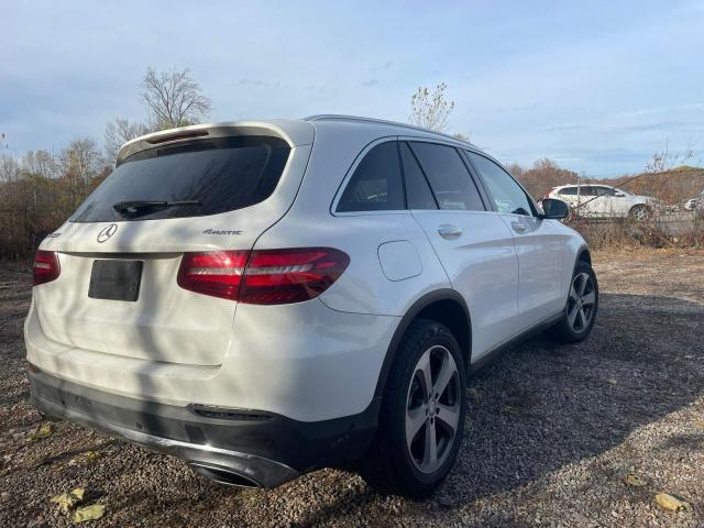 WDC0G4KB5HF137777 - 2017 MERCEDES-BENZ GLC 300 4MATIC WHITE photo 4