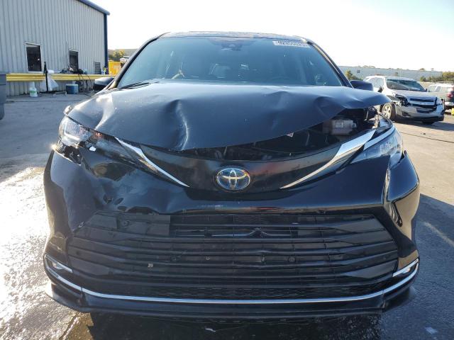 5TDYRKEC9NS092012 - 2022 TOYOTA SIENNA XLE BLACK photo 5
