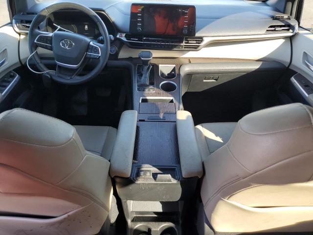 5TDYRKEC9NS092012 - 2022 TOYOTA SIENNA XLE BLACK photo 8