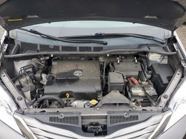 5TDYK3DC9BS092065 - 2011 TOYOTA SIENNA XLE 灰色 照片 12