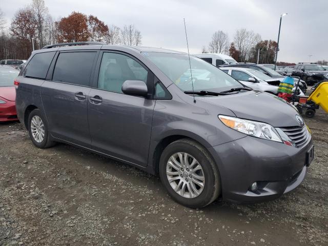 5TDYK3DC9BS092065 - 2011 TOYOTA SIENNA XLE 灰色 照片 4
