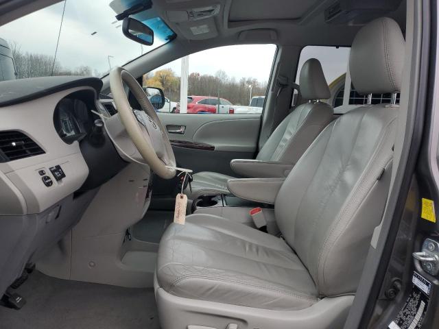 5TDYK3DC9BS092065 - 2011 TOYOTA SIENNA XLE 灰色 照片 7