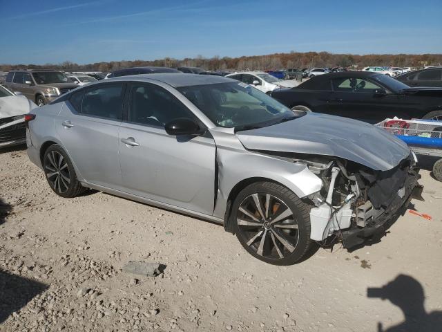 1N4BL4CV9MN389931 - 2021 NISSAN ALTIMA SR SILVER photo 4