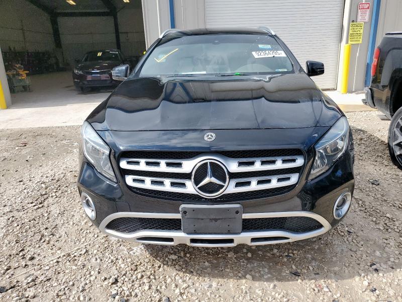 WDCTG4EB3KJ579292 - 2019 MERCEDES-BENZ GLA 250 შავი ფოტო 5
