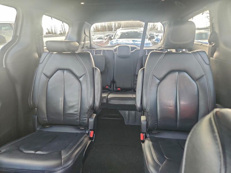 2C4RC1BG9JR354279 - 2018 CHRYSLER PACIFICA TOURING L WHITE photo 10