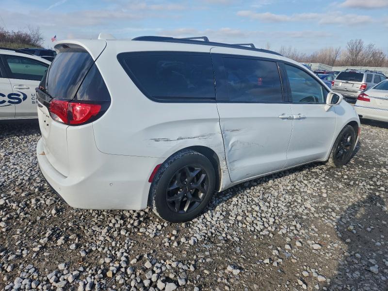 2C4RC1BG9JR354279 - 2018 CHRYSLER PACIFICA TOURING L WHITE photo 3