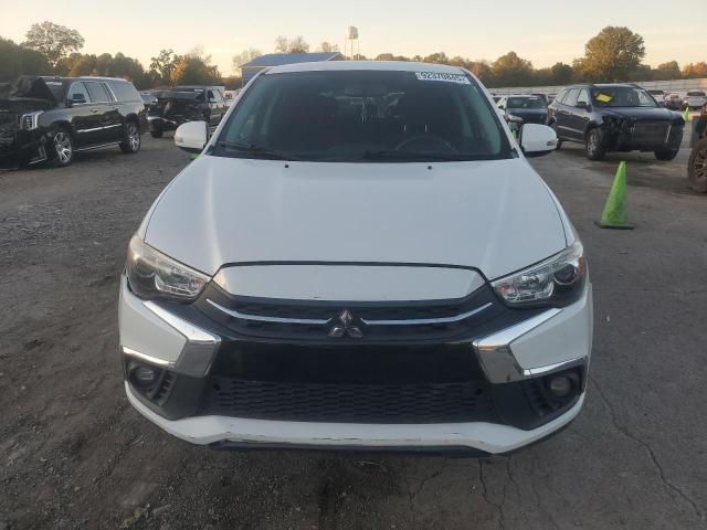 JA4AR3AUXJZ011690 - 2018 MITSUBISHI OUTLANDER ES Սպիտակ լուսանկար 5