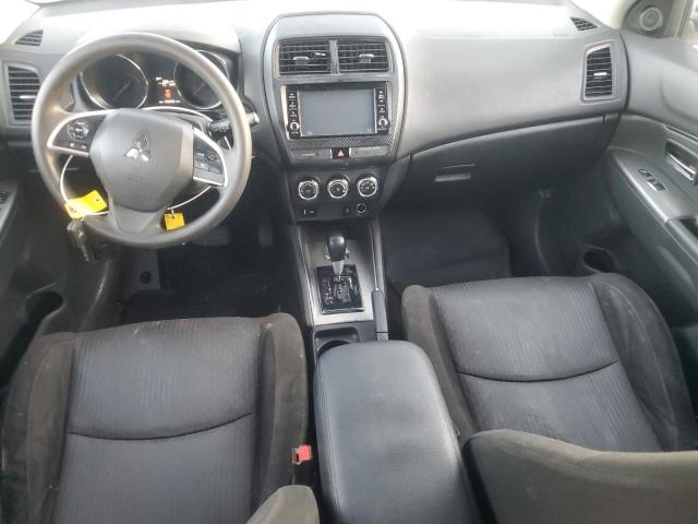 JA4AR3AUXJZ011690 - 2018 MITSUBISHI OUTLANDER ES Սպիտակ լուսանկար 8