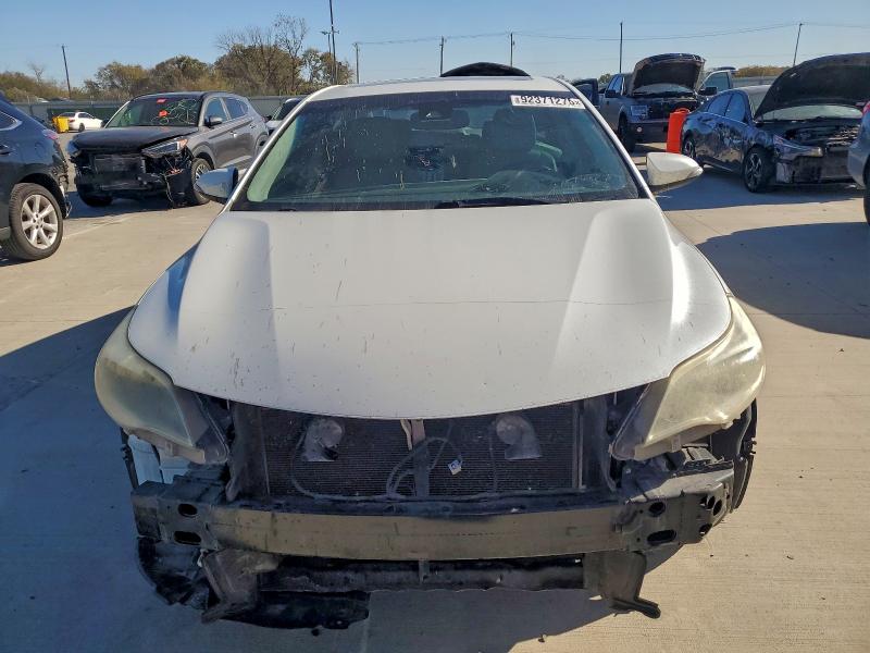 4T1BK1EBXHU255824 - 2017 TOYOTA AVALON XLE WHITE photo 5