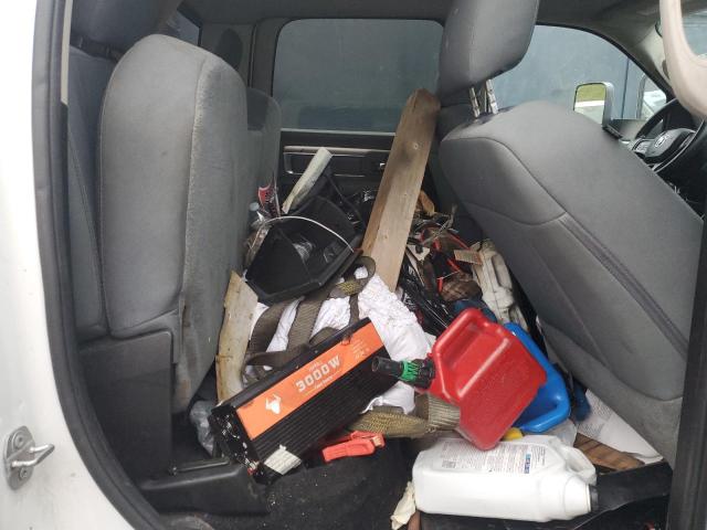 3C63RRHL6JG401014 - 2018 RAM 3500 SLT WHITE photo 10