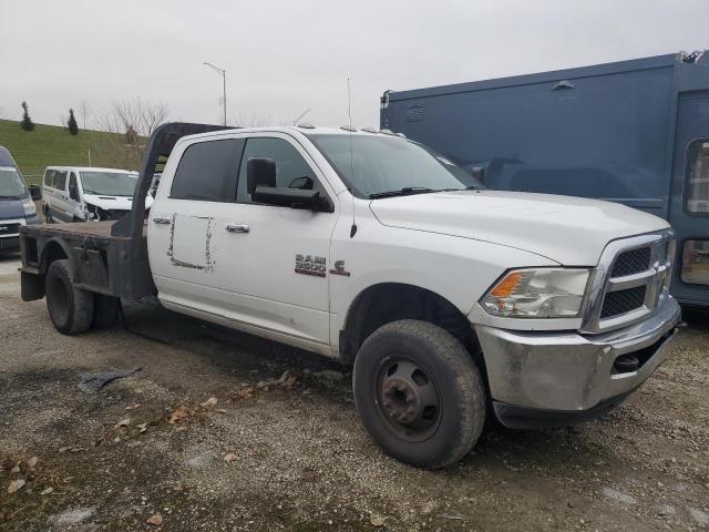 3C63RRHL6JG401014 - 2018 RAM 3500 SLT WHITE photo 4