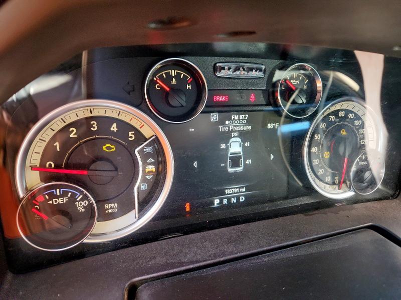 1C6RR7LM5JS355926 - 2018 RAM 1500 SLT Սպիտակ լուսանկար 9