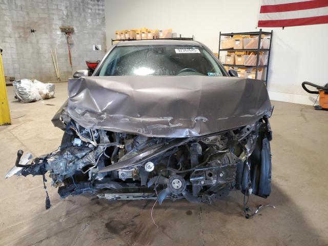 4T1C11AK8NU674134 - 2022 TOYOTA CAMRY LE SILVER photo 5