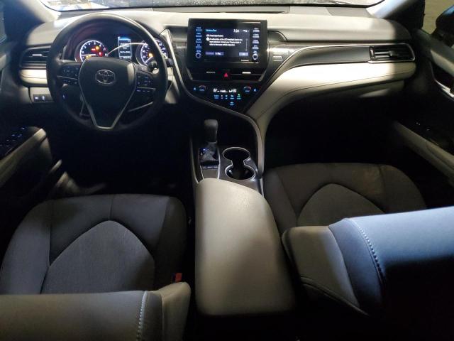 4T1C11AK8NU674134 - 2022 TOYOTA CAMRY LE SILVER photo 8